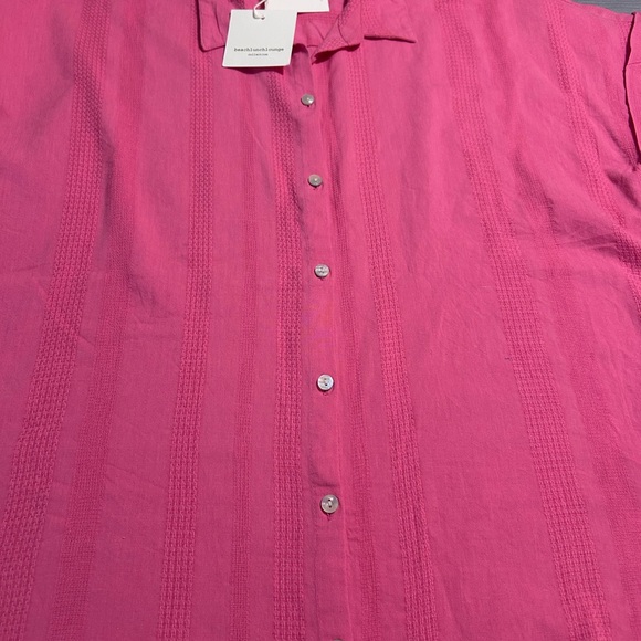 Pink Short-Sleeve Button-Up Shirt - Picture 6 of 10